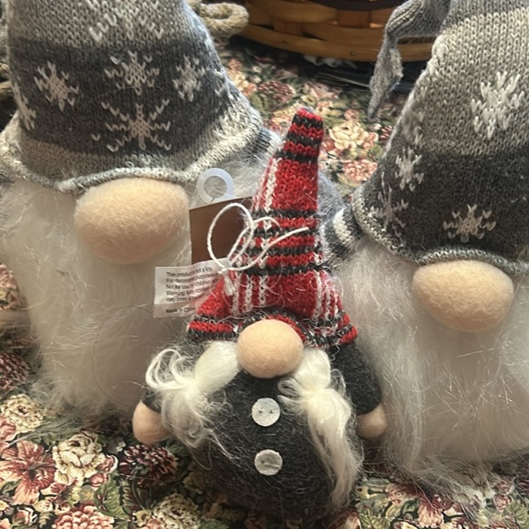 Gnome Bundle - Picture 3 of 3